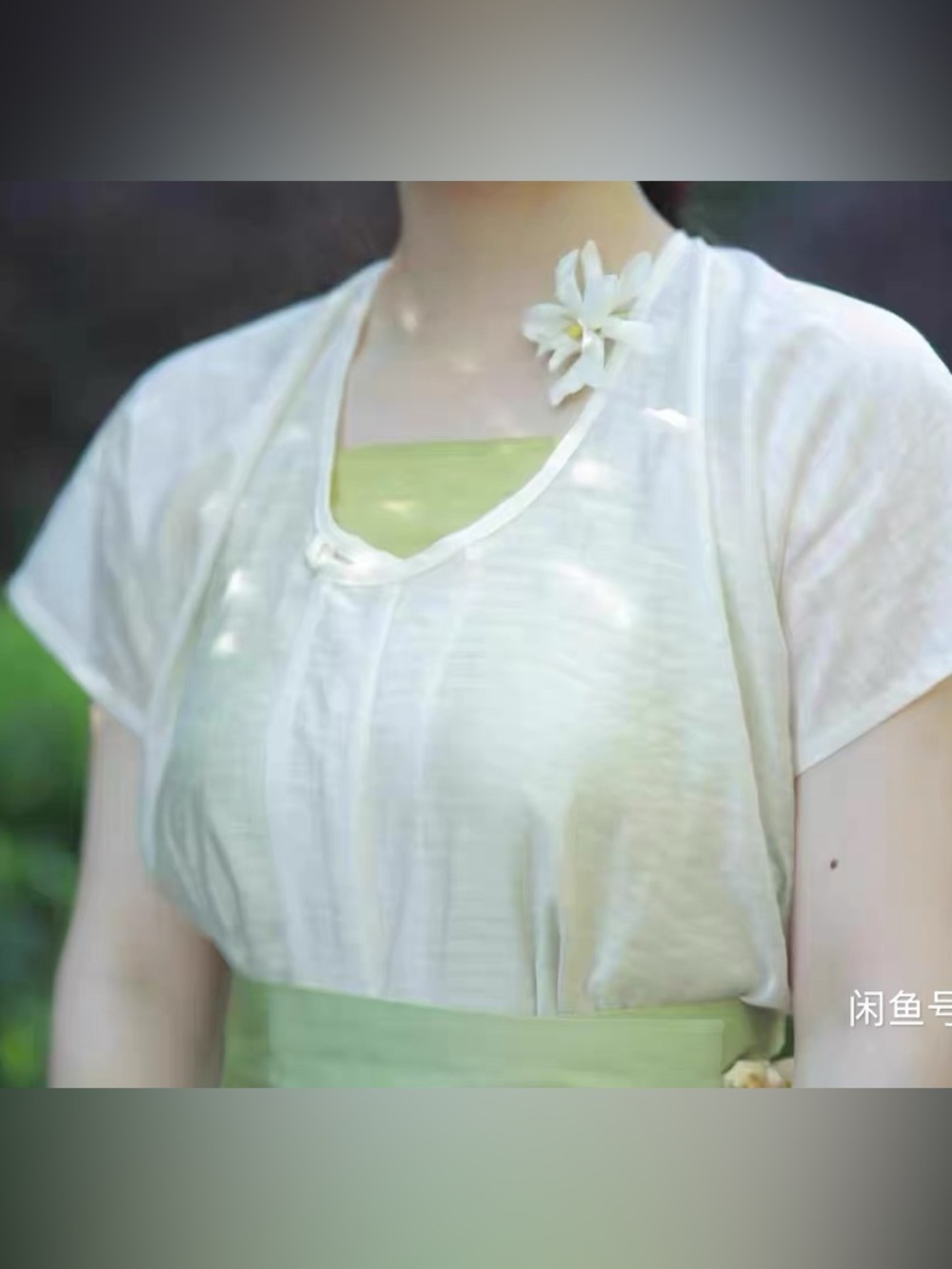 White Tang dynasty hanfu yuanlingshan/chuilingshan